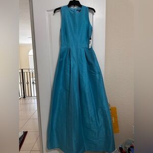 GOWN SATIN BLUE